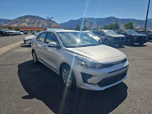 Used 2022 Kia Rio LX FWD image 3