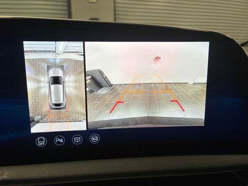 Certified 2025 Cadillac Optiq Sport 1 w/ LPO, ONYX Package AWD/4WD image 53