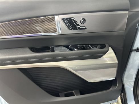 New 2026 Cadillac Vistiq Sport image 35