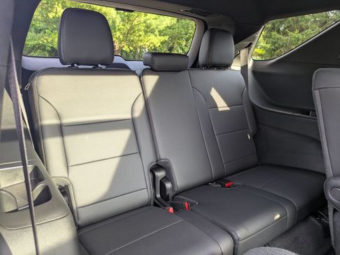 Certified 2025 Chevrolet Traverse High Country w/ LPO, Floor Liner Package AWD/4WD image 23