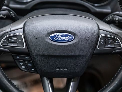 Used 2018 Ford Escape SEL image 16