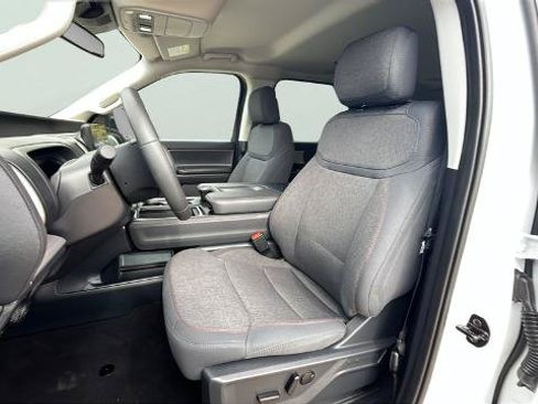 Certified 2025 Ford Expedition Active AWD/4WD image 15
