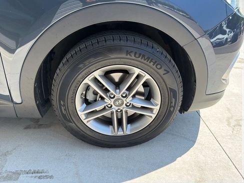 Used 2017 Hyundai Santa Fe Sport AWD/4WD image 4