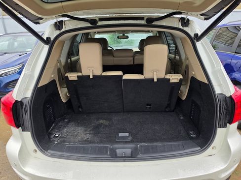 Used 2019 Nissan Pathfinder Platinum AWD/4WD image 8