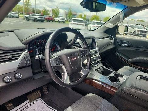 Used 2019 GMC Yukon SLE w/ SLE Value Package AWD/4WD image 24