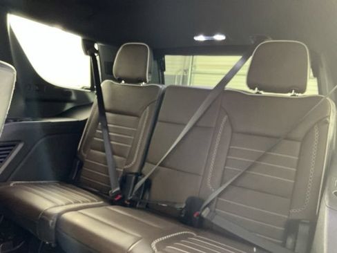 Used 2025 GMC Yukon Denali Ultimate AWD/4WD image 30
