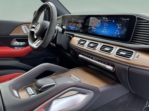 Used 2025 Mercedes-Benz GLE 53 AMG 4MATIC Coupe image 25