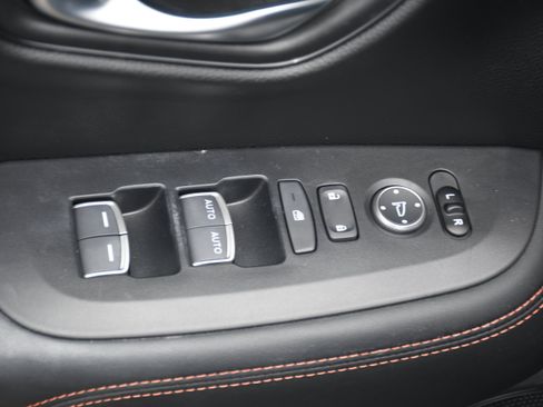 Certified 2025 Honda HR-V Sport image 10