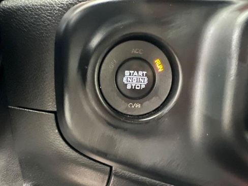 Used 2021 Jeep Wrangler Unlimited Rubicon AWD/4WD image 17