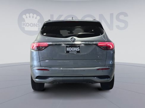 Used 2024 Buick Enclave Avenir w/ Avenir Technology Package AWD/4WD image 10