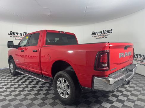 Used 2026 RAM 2500 Big Horn AWD/4WD image 9