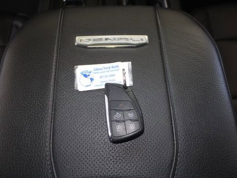 Used 2024 GMC Sierra 3500 Denali w/ Denali Reserve Package image 32