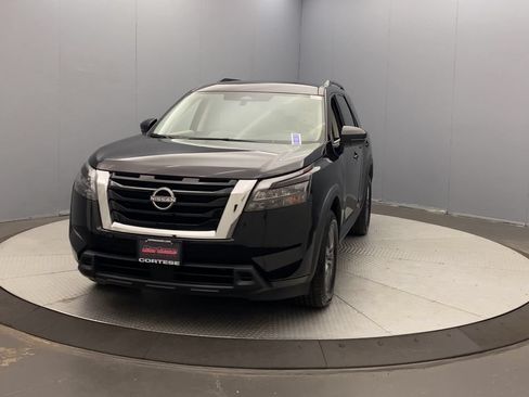 Used 2023 Nissan Pathfinder SV AWD/4WD image 8