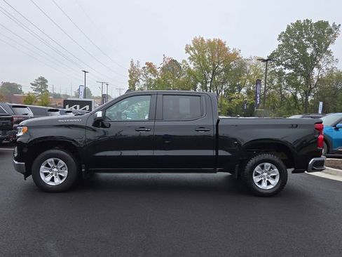 Used 2025 Chevrolet Silverado 1500 LT image 2