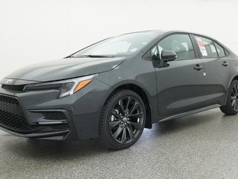 Used 2026 Toyota Corolla SE FWD image 12