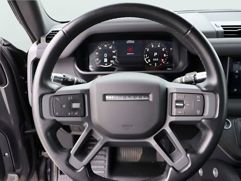 Used 2022 Land Rover Defender 90 X-Dynamic S AWD/4WD image 29