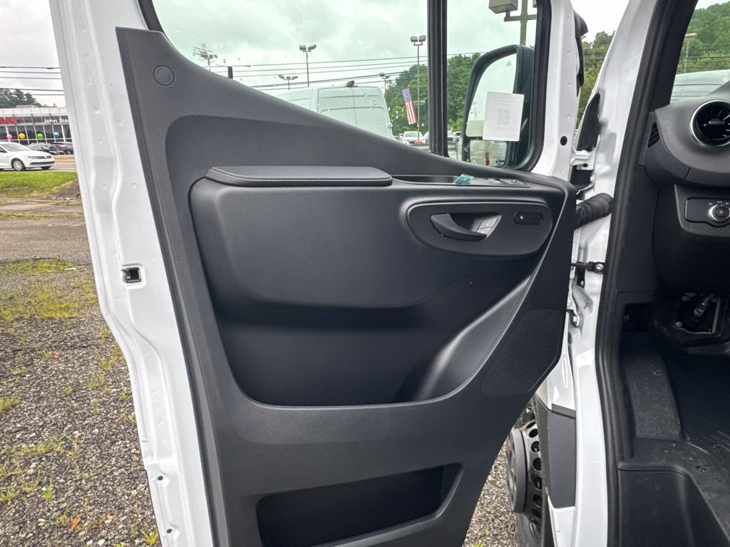 New 2026 Mercedes-Benz Sprinter 3500 image 10