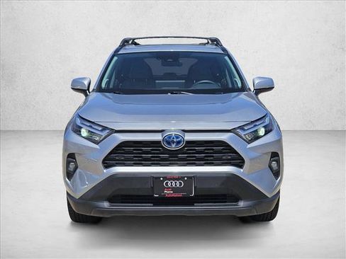 Used 2023 Toyota RAV4 XLE Premium AWD/4WD image 2