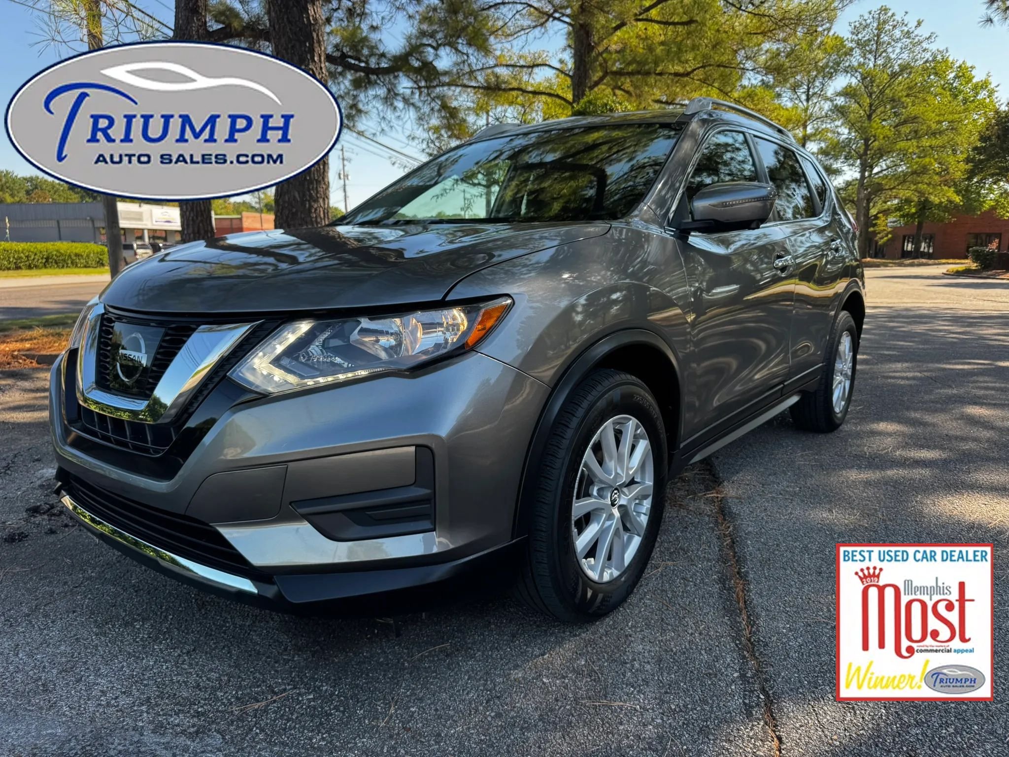 Used 2017 Nissan Rogue SV w/ SV Premium Package FWD image 1
