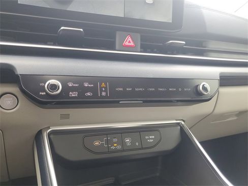 New 2026 Kia Carnival SX image 25