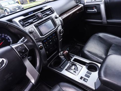 Used 2018 Toyota 4Runner Limited AWD/4WD image 25
