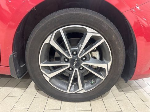 Used 2024 Kia Forte LXS w/ LXS Technology Package FWD image 30