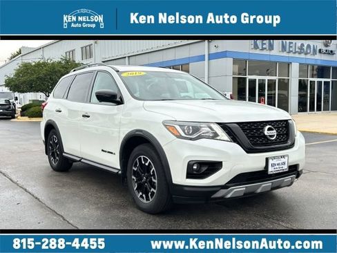 Used 2019 Nissan Pathfinder SL AWD/4WD image 1