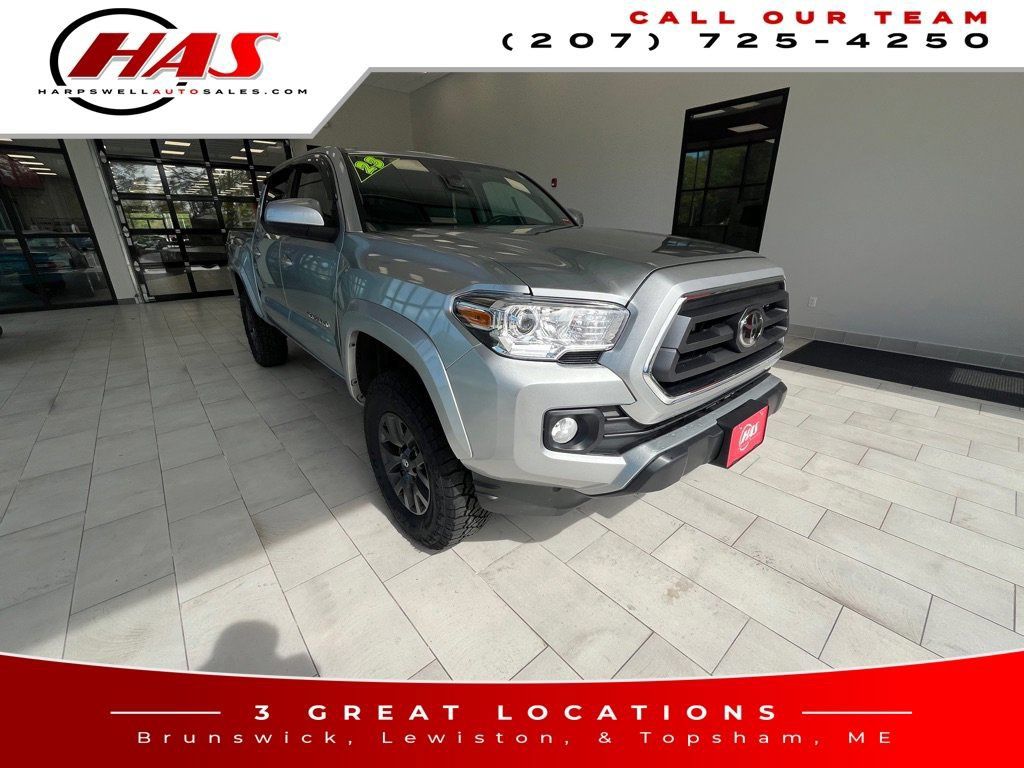 Used 2023 Toyota Tacoma SR5 AWD/4WD image 8