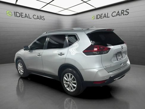 Used 2019 Nissan Rogue SV w/ Premium Package FWD image 7
