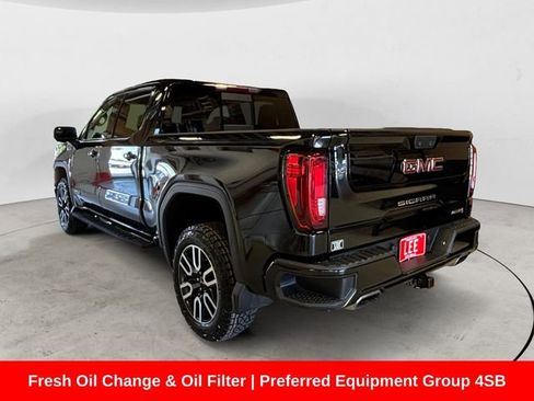 Used 2022 GMC Sierra 1500 AT4 w/ AT4 Preferred Package AWD/4WD image 3