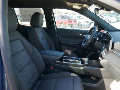 New 2026 Chevrolet Equinox LT image 9