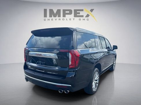 Used 2023 GMC Yukon XL Denali w/ Denali Reserve Package AWD/4WD image 5