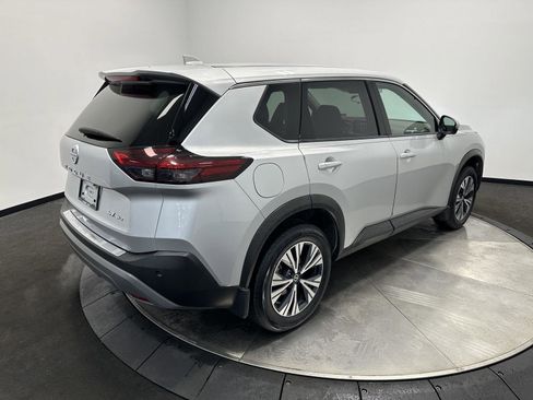 Used 2021 Nissan Rogue SV image 6