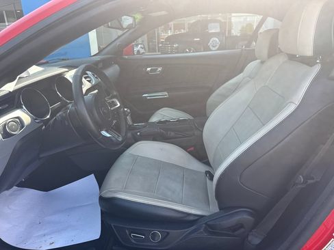 Used 2015 Ford Mustang Premium RWD image 10