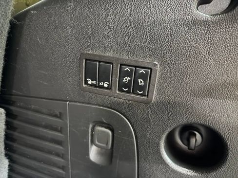 Used 2018 Chevrolet Tahoe LT AWD/4WD image 22