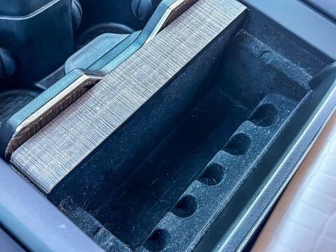 Used 2022 RAM 3500 Limited w/ Body Color Bumper Group image 33