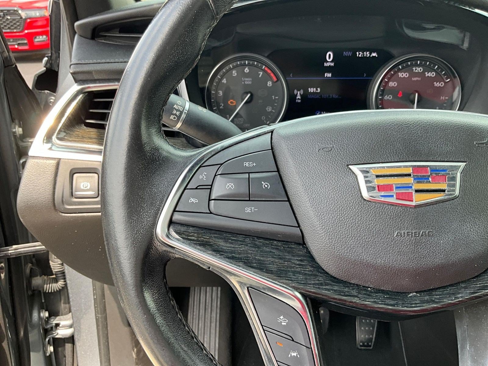 Used 2020 Cadillac XT5 Premium Luxury FWD image 10