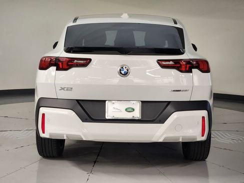 Used 2026 BMW X2 xDrive28i AWD/4WD image 10