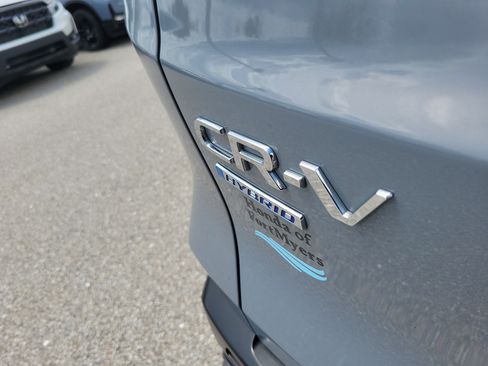 Used 2024 Honda CR-V Sport Touring image 9