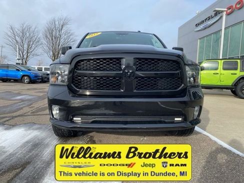 Used 2018 RAM 1500 Express w/ Black Ram 1500 Express Group image 2