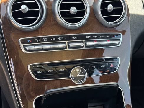 Used 2015 Mercedes-Benz C 300 4MATIC Sedan image 23