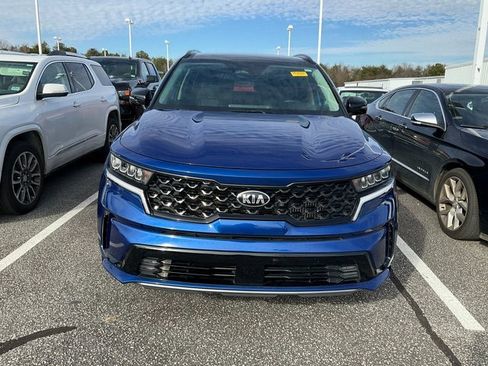 Used 2021 Kia Sorento EX w/ Panoramic Sunroof Package image 2