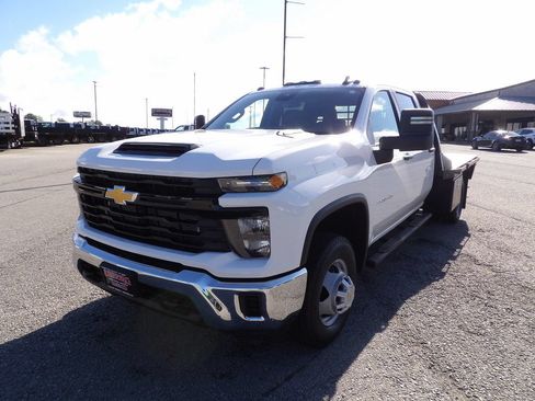 Used 2025 Chevrolet Silverado 3500 W/T w/ WT Convenience Package AWD/4WD image 66