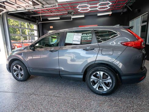 Used 2018 Honda CR-V LX image 2