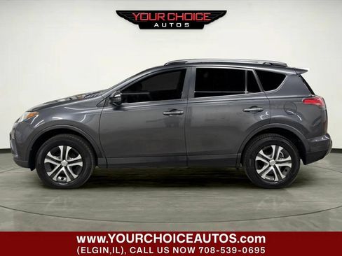 Used 2018 Toyota RAV4 LE AWD/4WD image 2