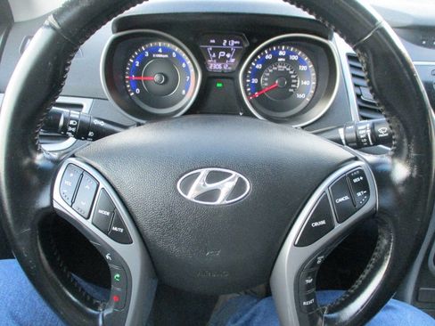 Used 2015 Hyundai Elantra SE w/ Option Group 03 image 31