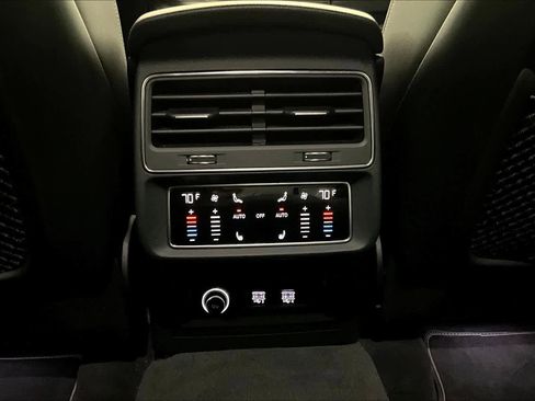 Used 2019 Audi Q8 Premium Plus w/ Premium Plus image 34