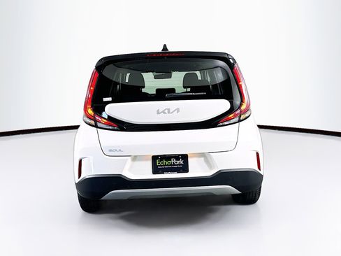 Used 2025 Kia Soul LX w/ LX Technology Package image 7