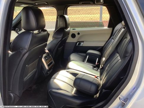 Used 2016 Land Rover Range Rover Sport HSE AWD/4WD image 9