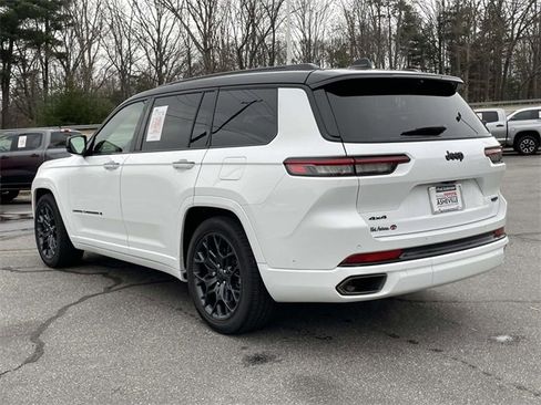 Used 2025 Jeep Grand Cherokee L Summit image 3